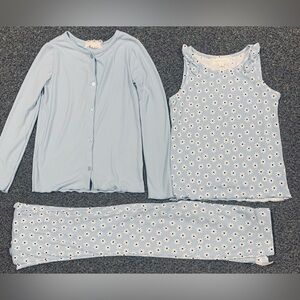 New Btween girls size 8 light blue daisy shirt, leggings and sweater outfit